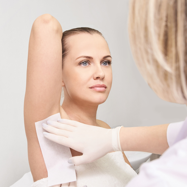 Underarms + Upper Lip / Axilas y bigote
